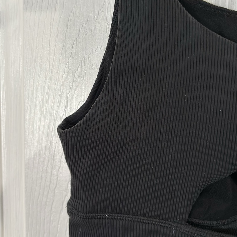 Ribbed Workout Top - Picture 3 of 3